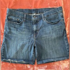 Levi’s Denim Shorts, size 32